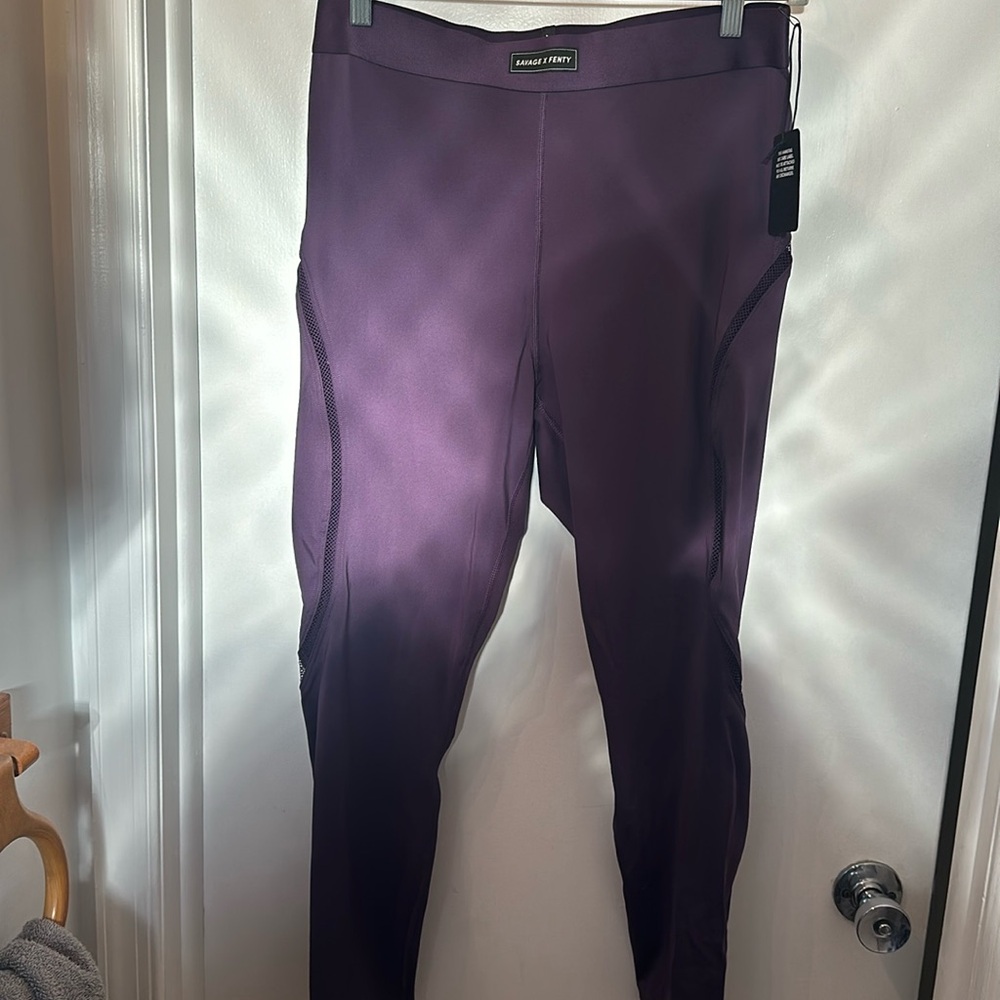 Brand New plus size Savage X Fenty leggings